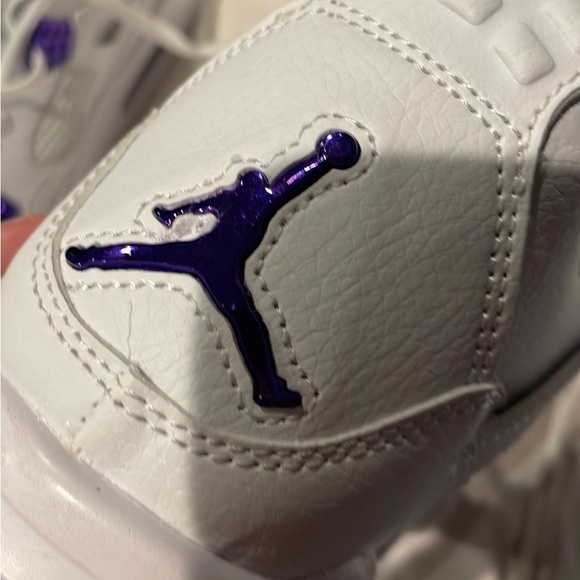 Jordan 4 purple metallic
